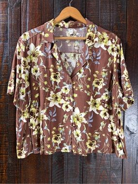 bp. Women’s Relaxed Fit Floral Button-Front Crop Shirt - XL